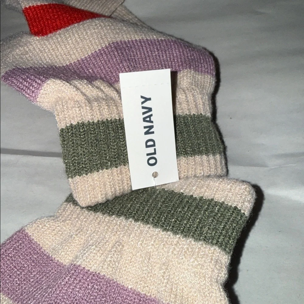 🧡15 for $20🧡 Old Navy Multicolor Striped Knit Gloves